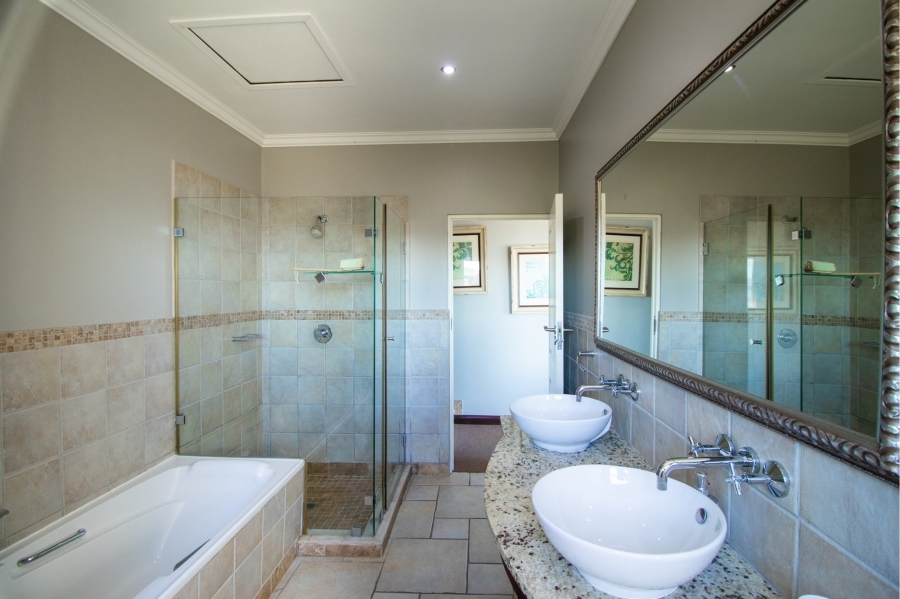 4 Bedroom Property for Sale in Pinnacle Point Golf Estate Western Cape
